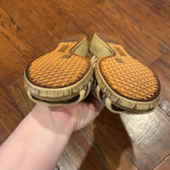 Aerosoles beige and faux snake strapped wedge. New!! - Picture 7 of 8